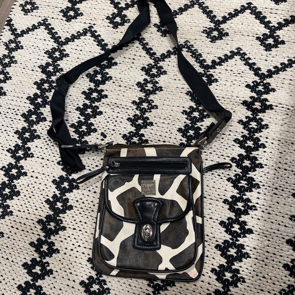 Dooney & Bourke crossbody giraffe print.